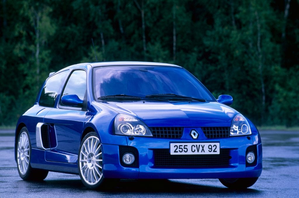 renault clio v6 ph2 top 10 autos prestige mecanic gallery copyright renault